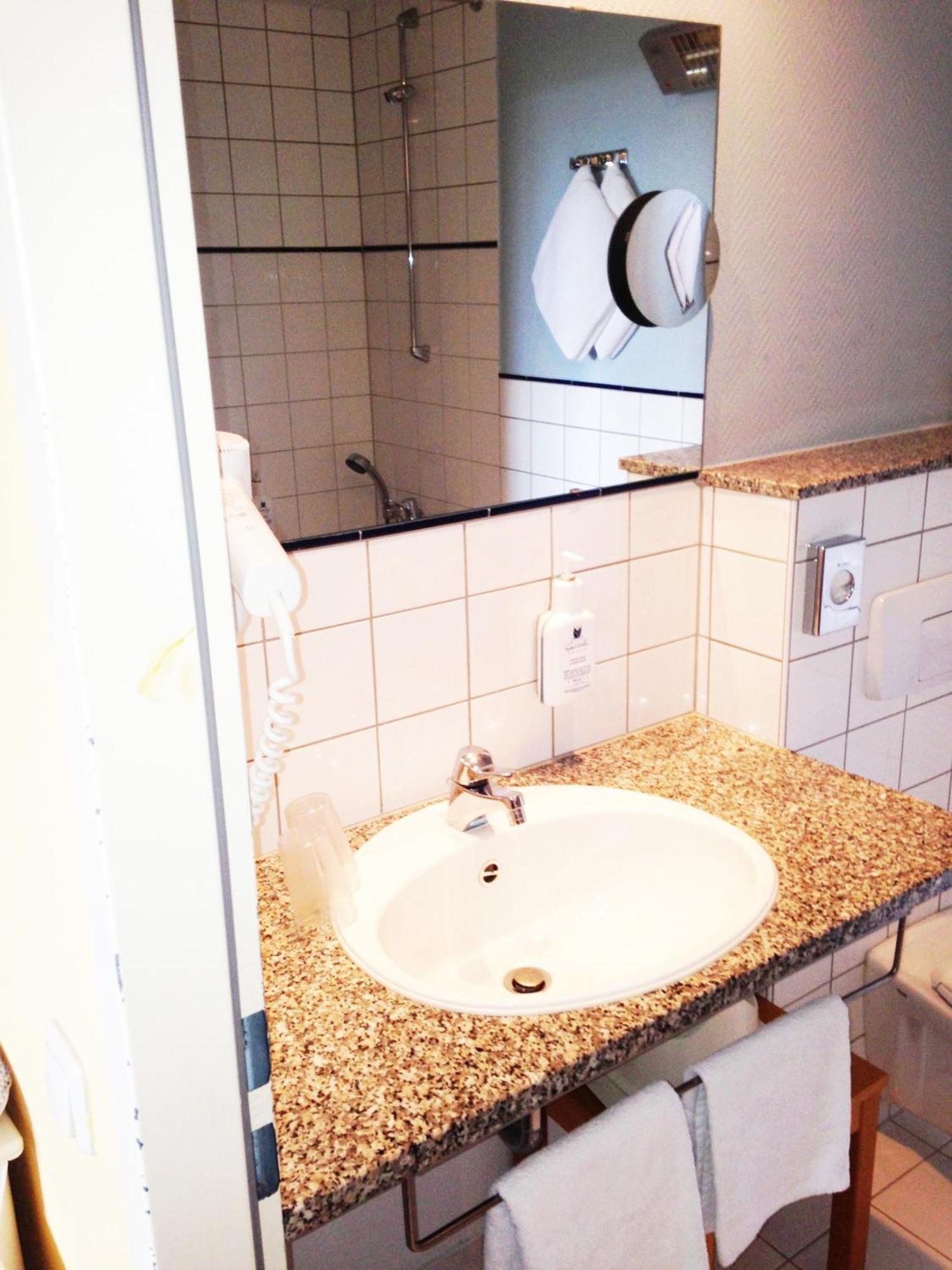 Hotel Am Buehl Eibenstock Oda fotoğraf